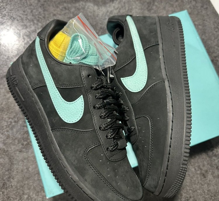 Nike Air Force 1 Low Tiffany Co 1837 Size 8