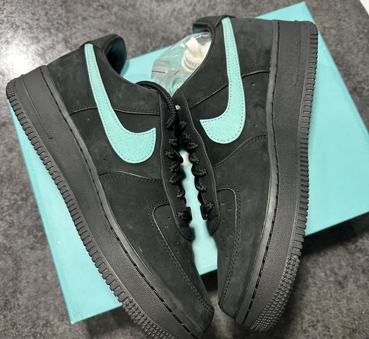 Nike Air Force 1 Low Tiffany Co 1837 Size 8
