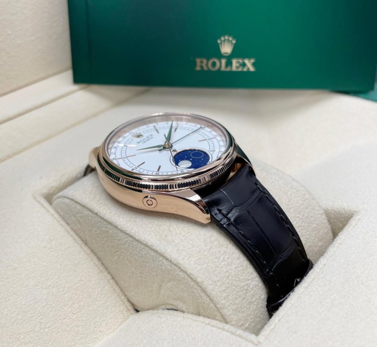 Rolex Cellini Moonphase New Cellini Moonphase 18k Rose Gold 39mm White Dial On Black Leather Strap