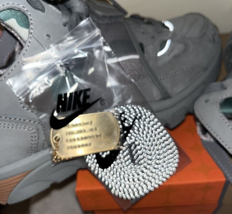 Nike Air Huarache Corteiz Gully Grey