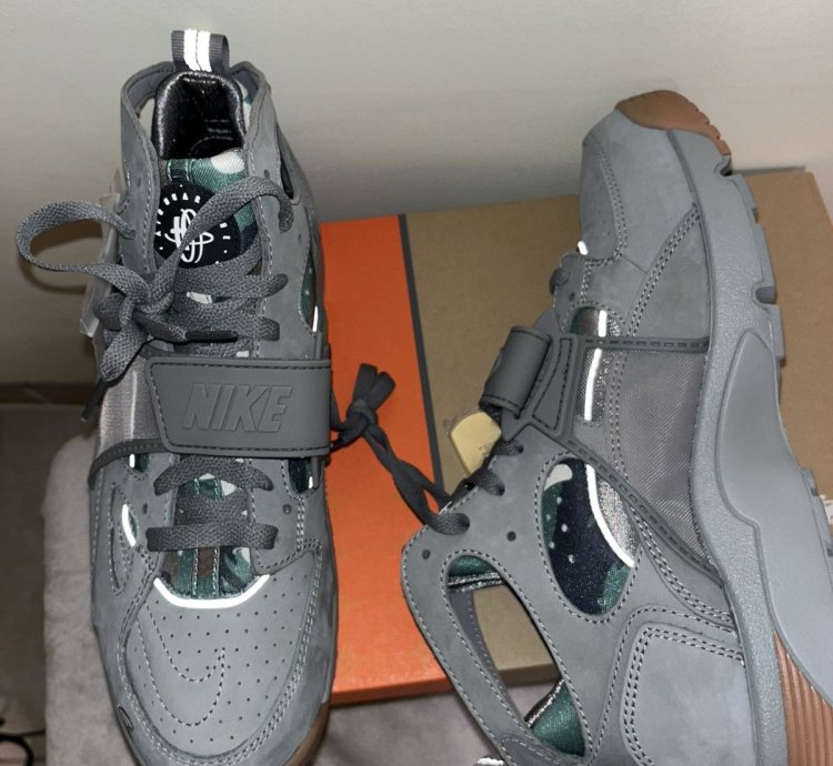 Nike Air Huarache Corteiz Gully Grey