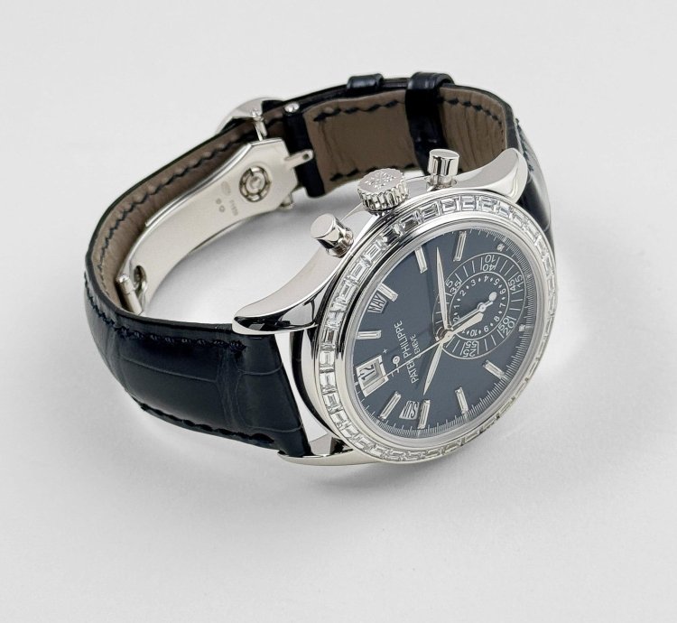 Patek Philippe Annual Calendar Chronograph Complications 5961p-001 Annual Calendar Platinum Baguette Blue Dial 2023