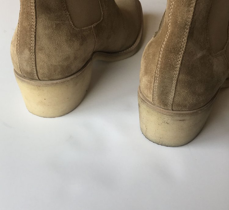 Crepe Suede Point-toe Chelsea Boots