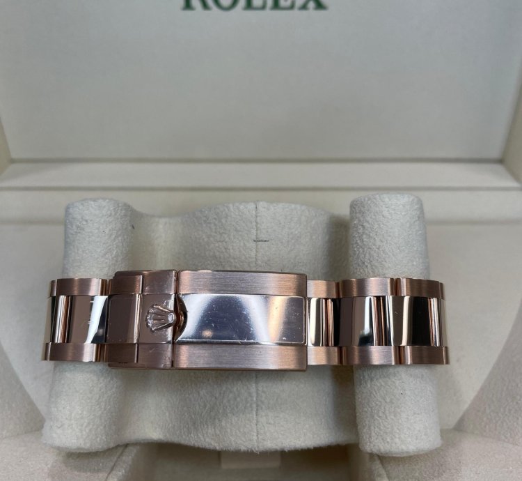 Rolex Daytona rose Gold Black Diamond Dot Dial