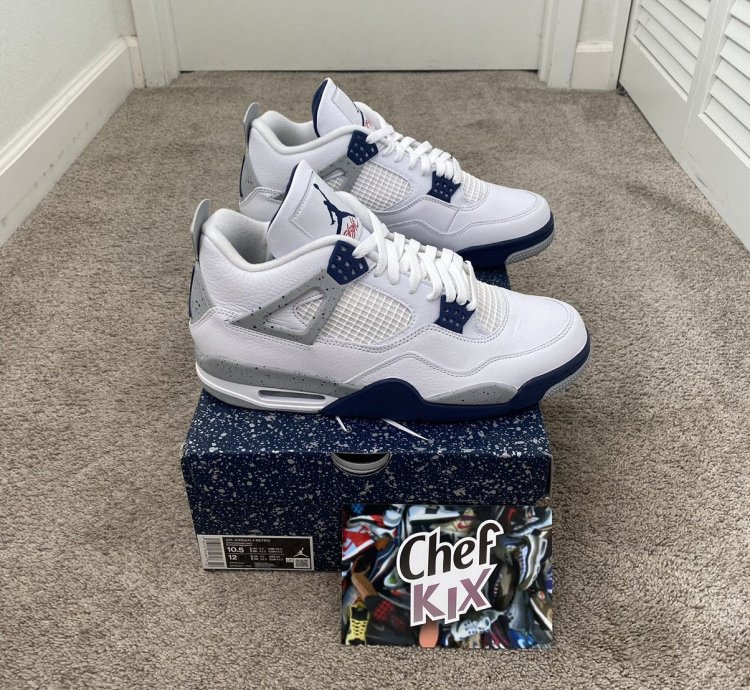 Nike Air Jordan 4 Retro Midnight Navy Size 10 5 New