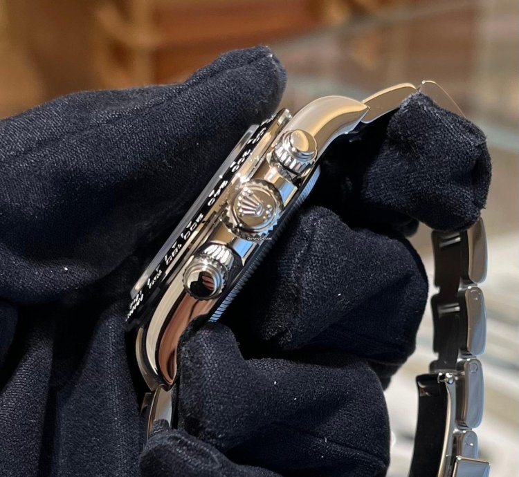 Rolex Daytona warranty Dated In Oct 2024