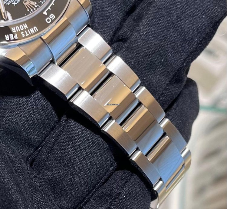 Rolex Daytona warranty Dated In Oct 2024