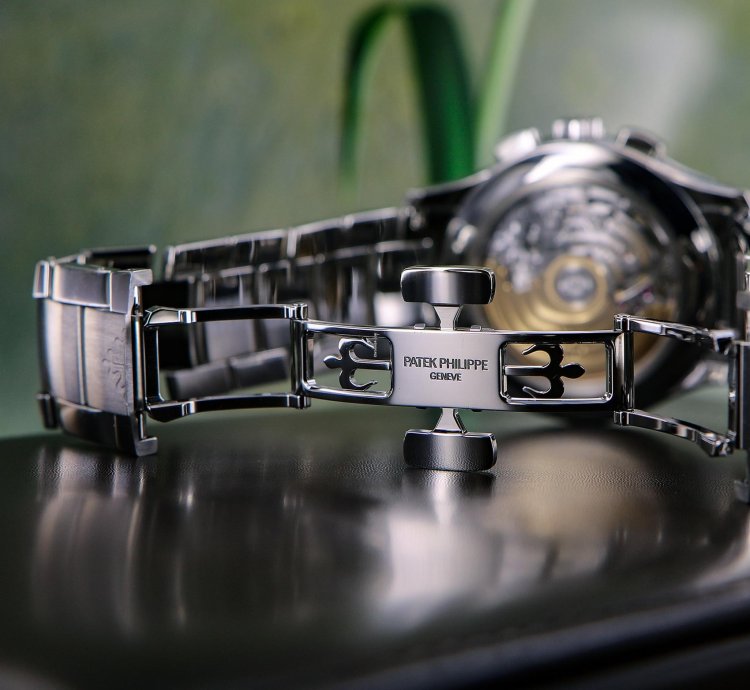 Patek Philippe Annual Calendar Chronograph Flyback Chronograph Annual Calendar Ref 5905 1a Olive Green Dial Full Set 2024