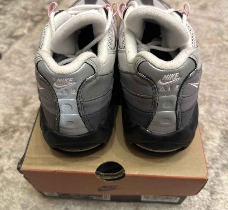 Nike Air Max 95 - Gunsmoke Pink Foam