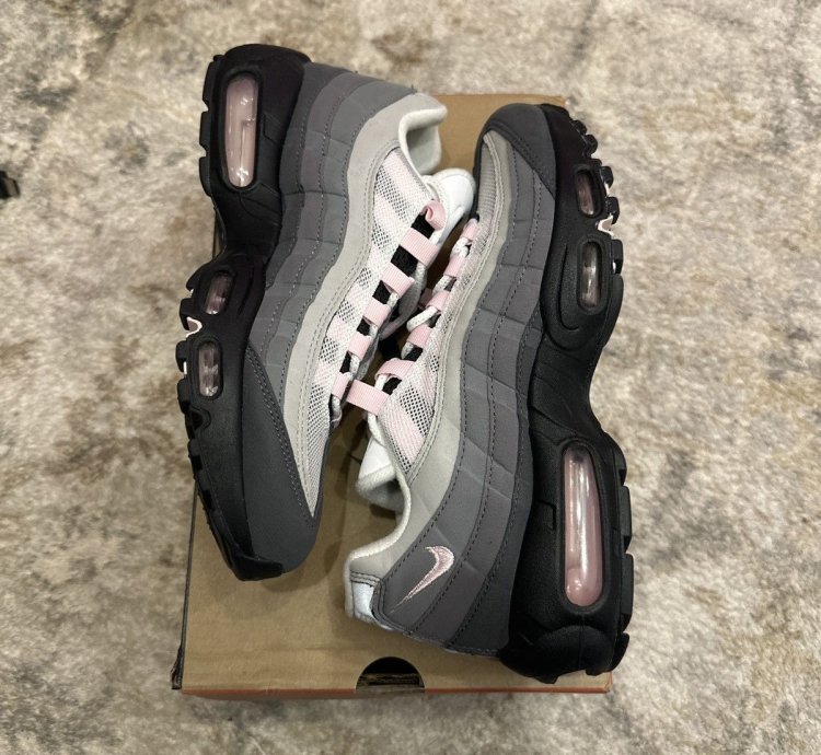 Nike Air Max 95 - Gunsmoke Pink Foam