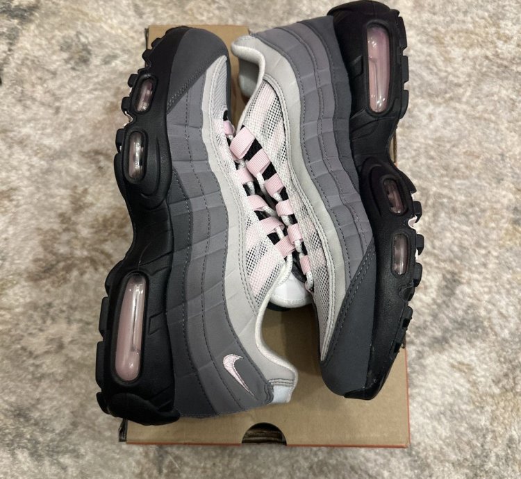 Nike Air Max 95 - Gunsmoke Pink Foam