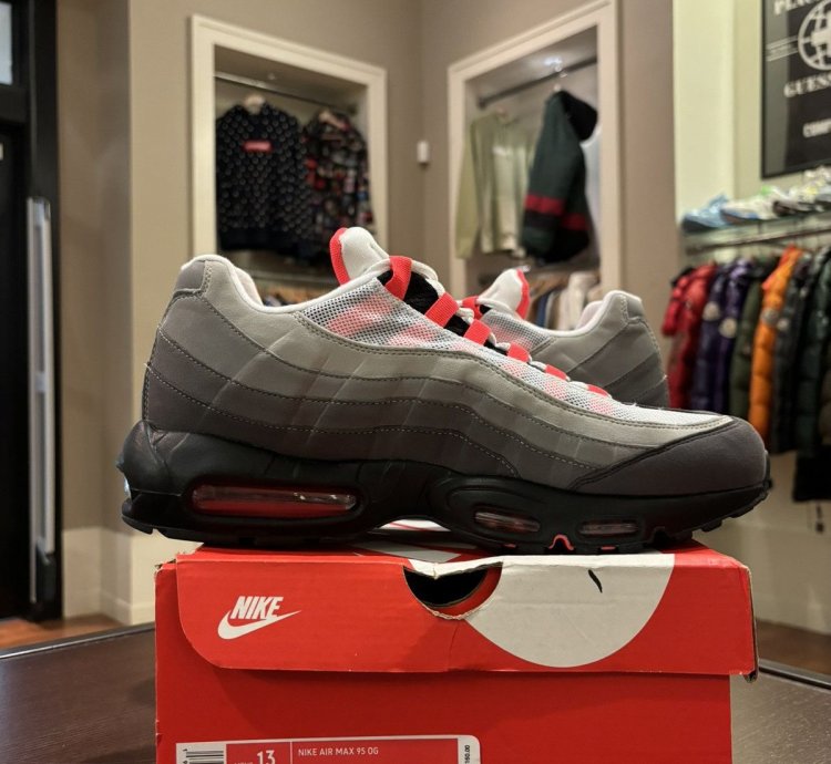 Nike Air Max 95 0g Solar Red 18
