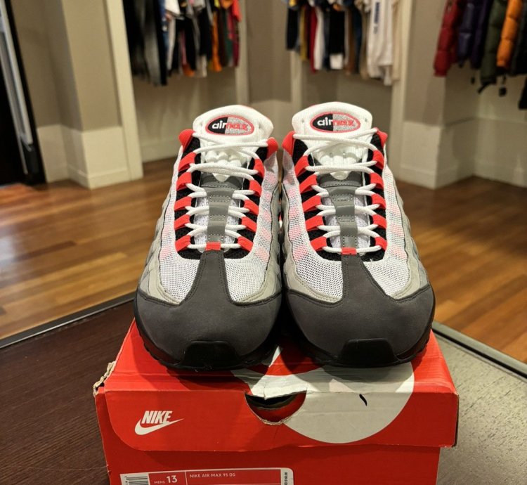 Nike Air Max 95 0g Solar Red 18