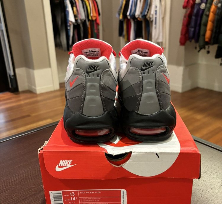 Nike Air Max 95 0g Solar Red 18