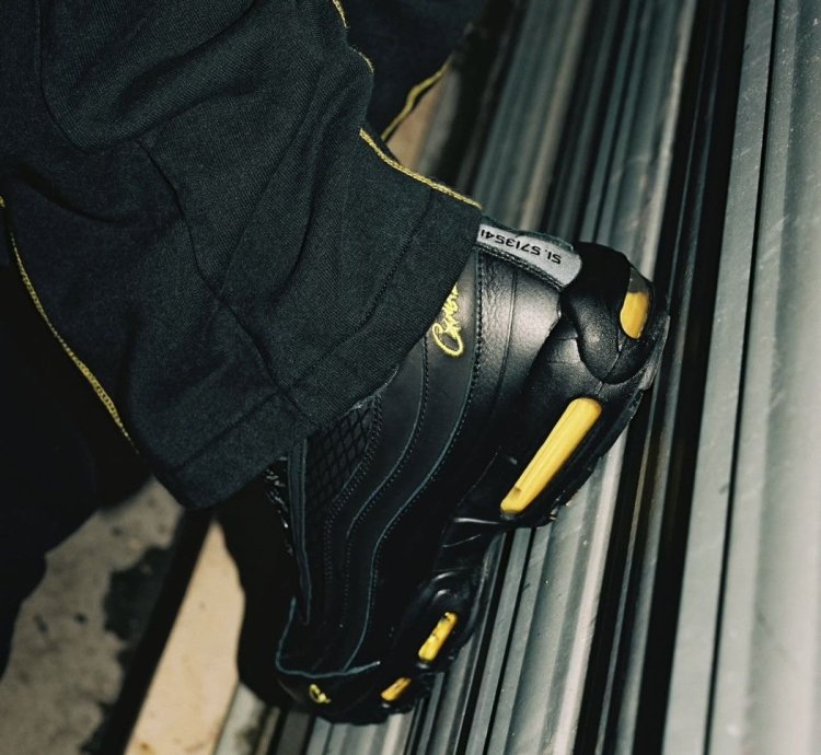 Nike Air Max 95 Corteiz Honey Black Size 9 5