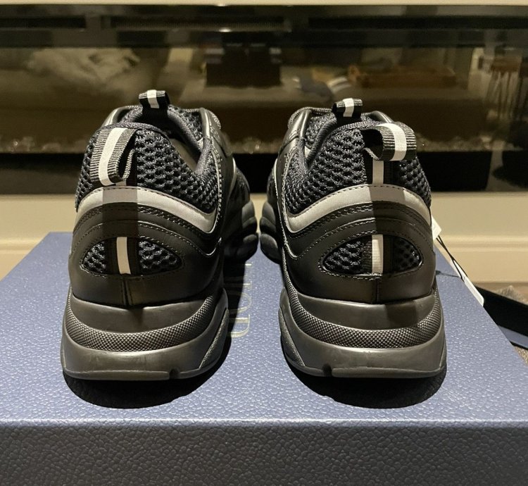 Dior B22 Black Size 42 Eu