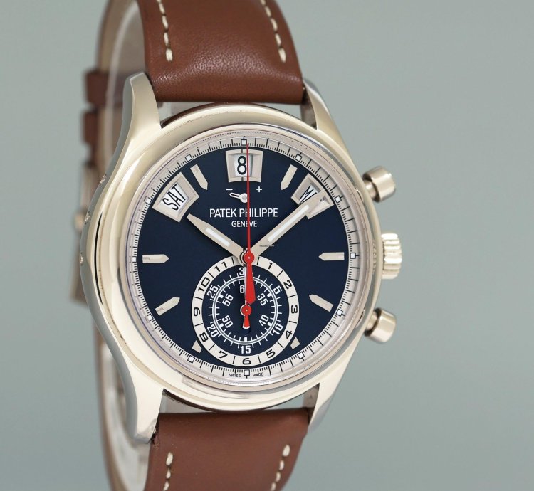 Patek Philippe Annual Calendar Chronograph Papers Mint 5960g White Gold Chrono Blue Calendar 40 5mm Watch