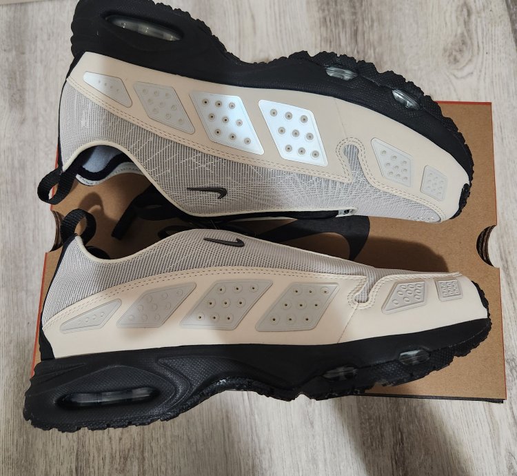 Nike Air Max Sunder Phantom Black women Obscura