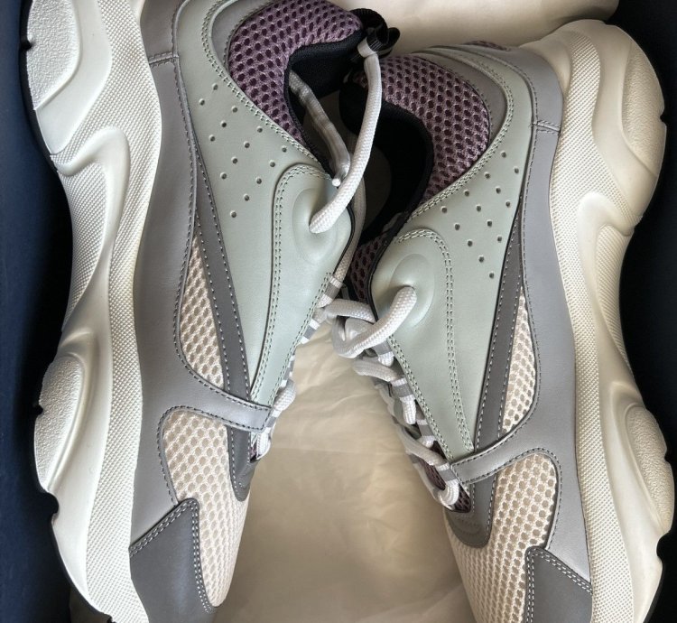 Dior B22 Brand New