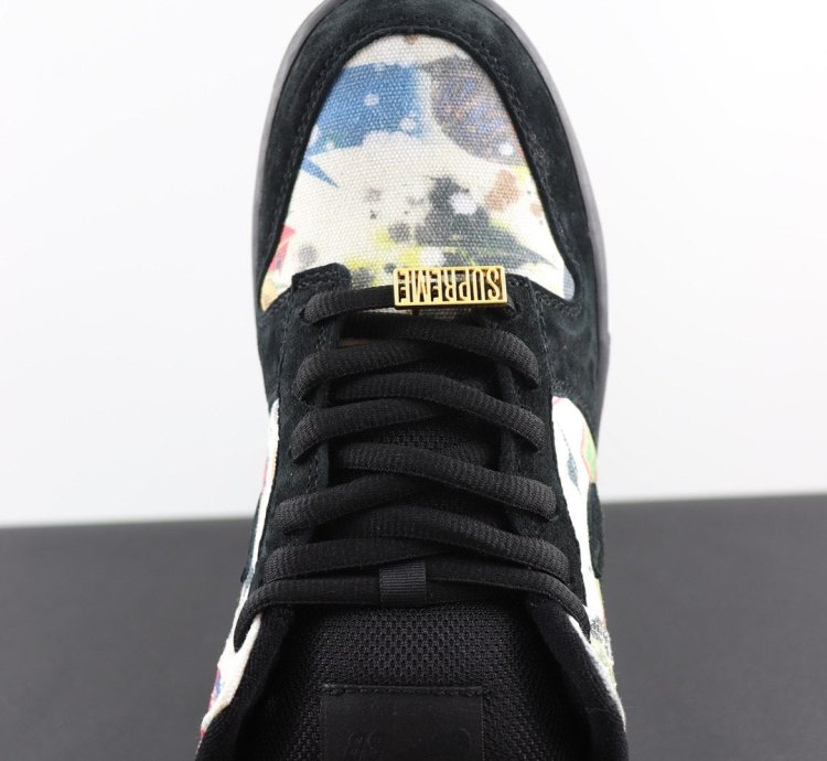 Nike Sb Dunk Low X Supreme rammellzee