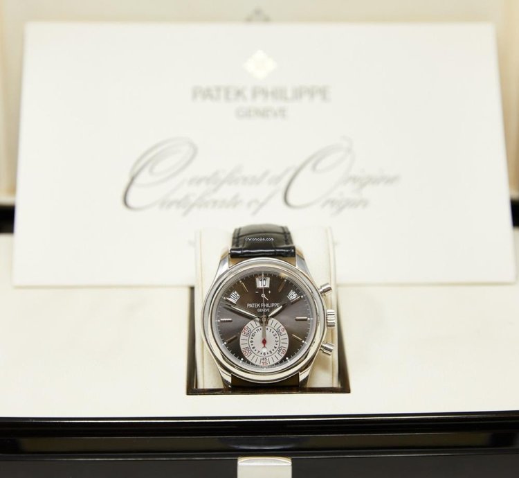 Patek Philippe Annual Calendar Chronograph Platinum Case Grey Dial Complete Set