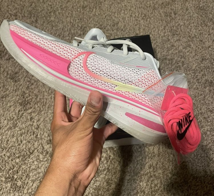 Nike Air Zoom Gt Cut - Size 11