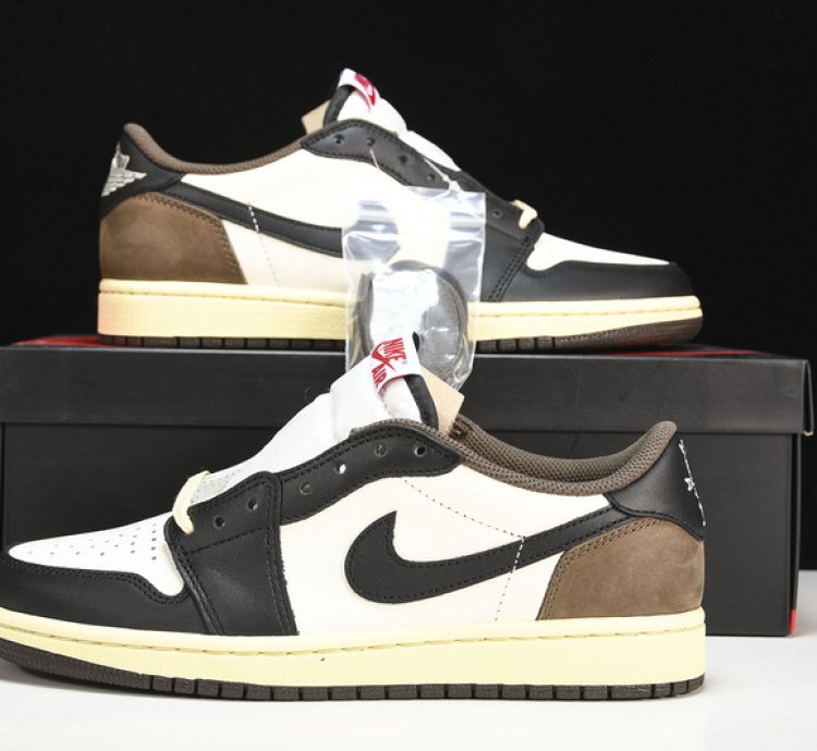 Travis Scott X Air Jordan 1 Low dark Mocha