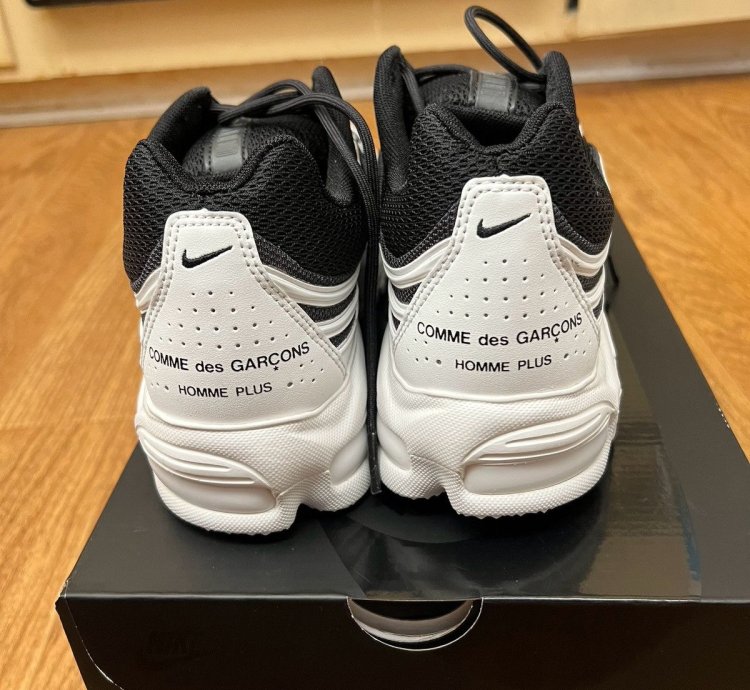 Nike Comme Des Gar Ons Air Max 2 5