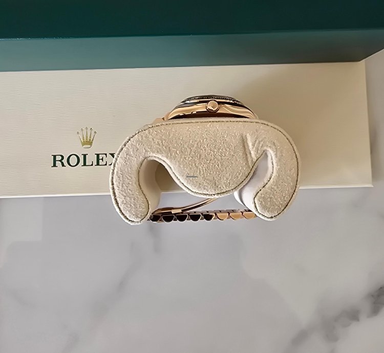 Rolex Datejust 31 Brand New With Rolex Diamonds With Full Box And Accessorie