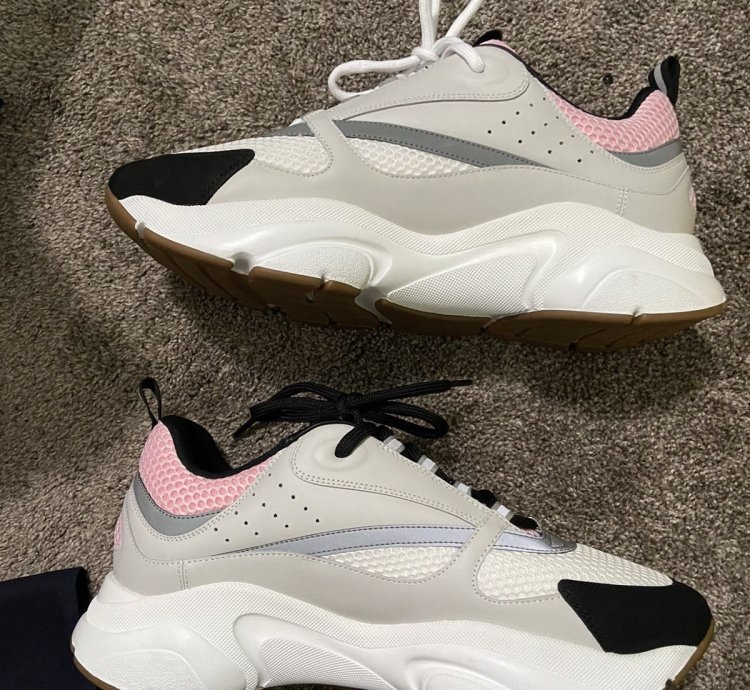Dior B22 Signed By Kevin Gates