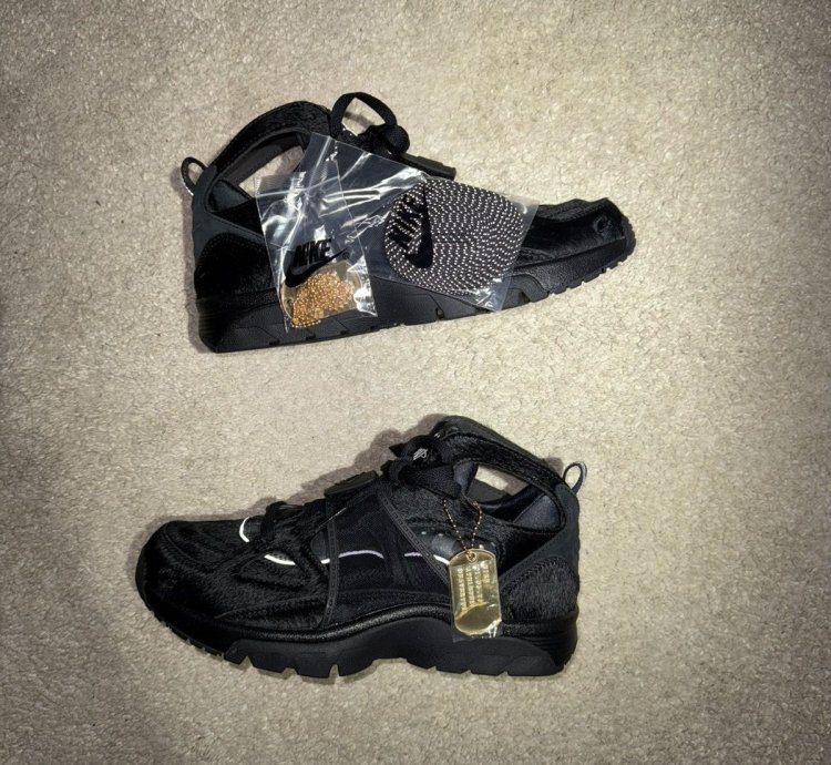 Nike Corteiz Black Huarache Sneakers