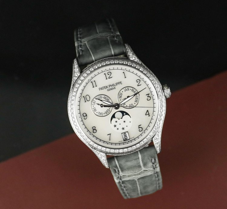 Patek Philippe Annual Calendar Complications 4948g-010 38mm White Mother-of-pearl Dial