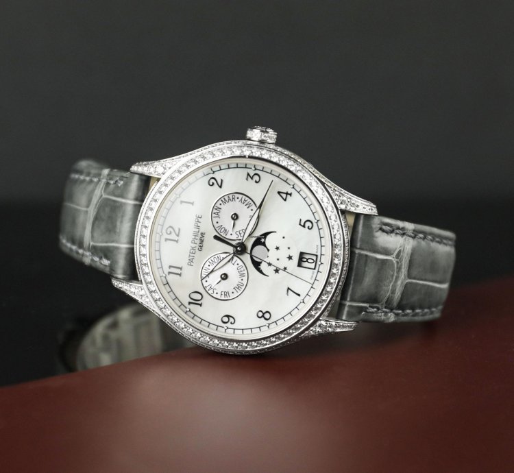 Patek Philippe Annual Calendar Complications 4948g-010 38mm White Mother-of-pearl Dial