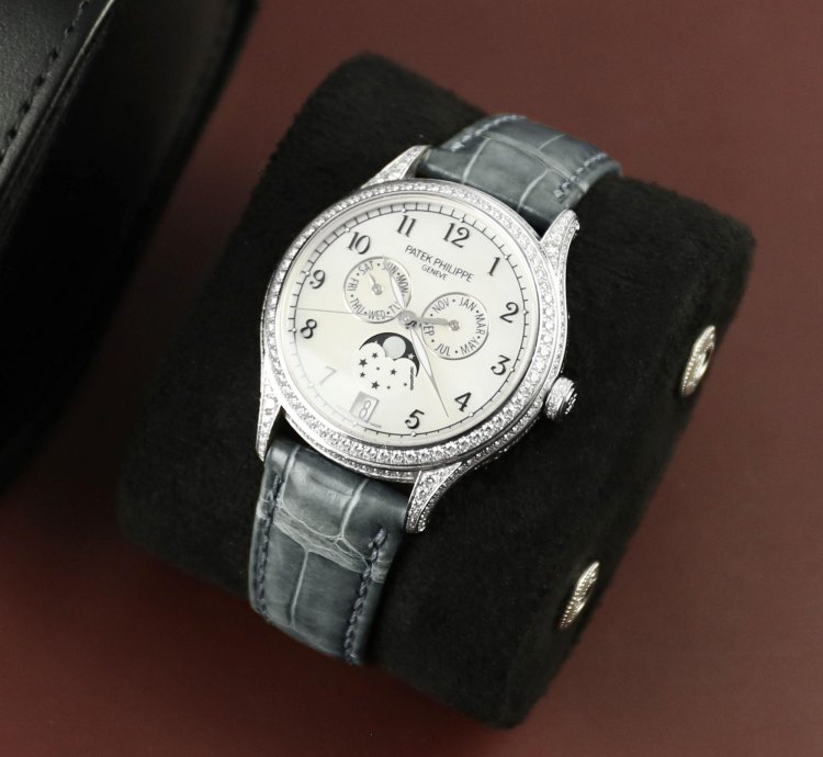 Patek Philippe Annual Calendar Complications 4948g-010 38mm White Mother-of-pearl Dial