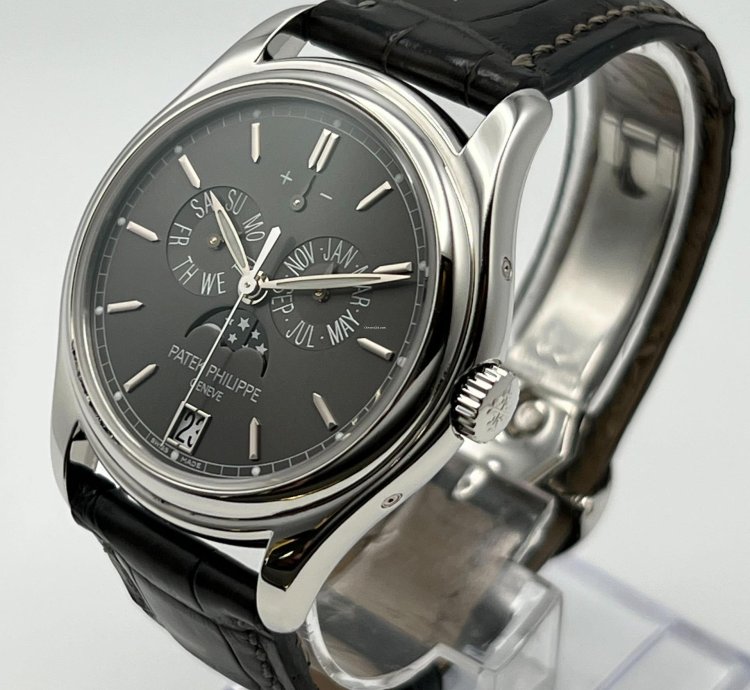 Patek Philippe Annual Calendar Complications 5146p-001 Annual Calendar Platinum Grey Dial 2017