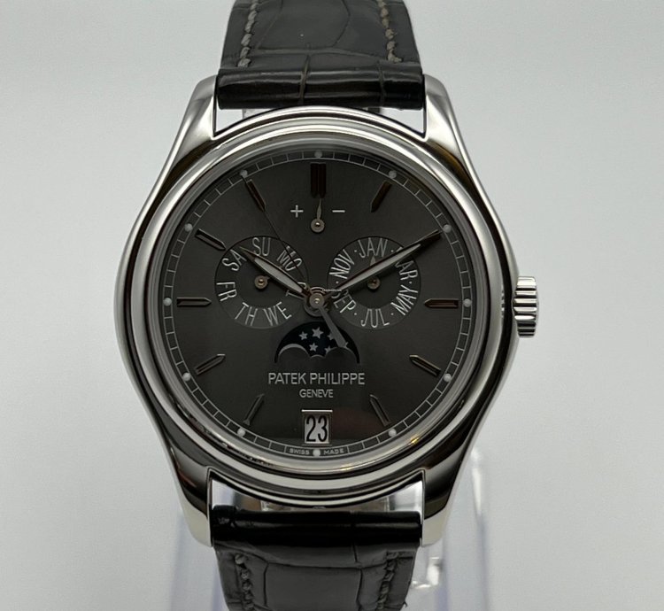 Patek Philippe Annual Calendar Complications 5146p-001 Annual Calendar Platinum Grey Dial 2017