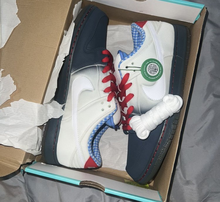 Nike Dunk Low Dorothy