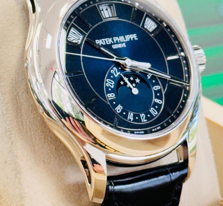 Patek Philippe Annual Calendar Complications 5205g-013 Blue 18k White Gold Men Watch Box Paper Mint