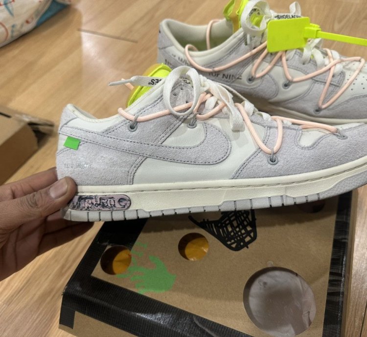 Nike Dunk Low Off-white Lot 12