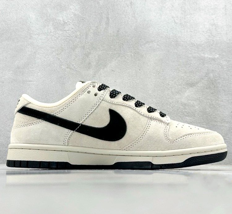 Nike Sb Dunk Low x Stussy Dq1098-377