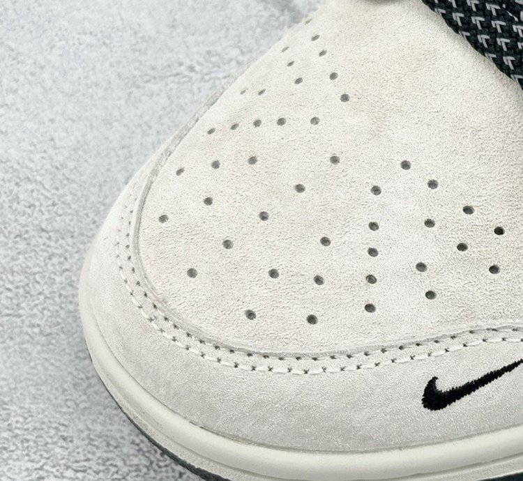 Nike Sb Dunk Low x Stussy Dq1098-377