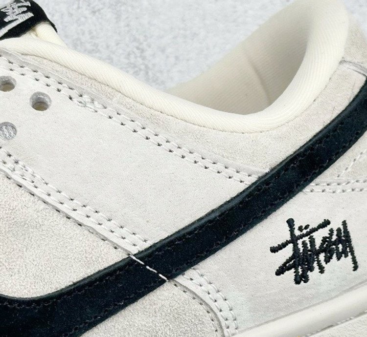 Nike Sb Dunk Low x Stussy Dq1098-377
