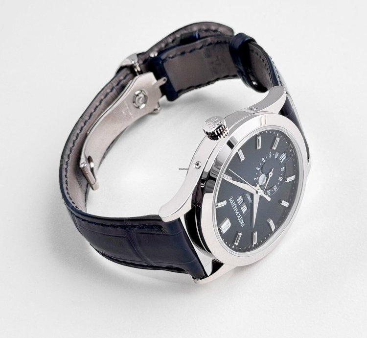 Patek Philippe Annual Calendar Complications 5396g-017 Annual Calendar Moon Phases White Gold Blue Dial 2024