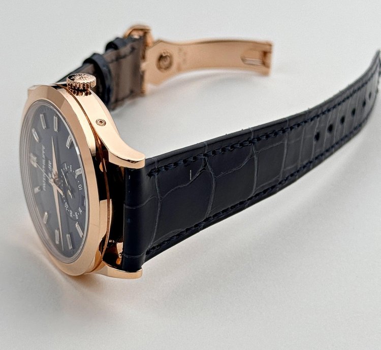 Patek Philippe Annual Calendar Complications 5396r-015 Annual Calendar Rose Gold Blue Dial 2019