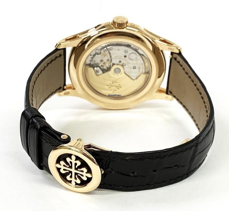 Patek Philippe Annual Calendar Complications Annual Calendar 40mm 5205r-001 Rose Gold With Brown Leather Watch White Dial 2020