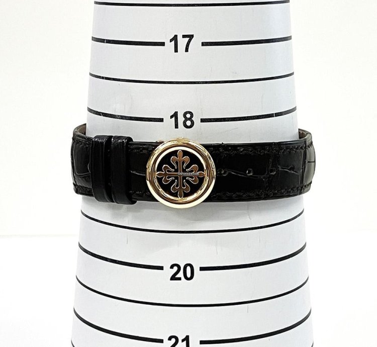 Patek Philippe Annual Calendar Complications Annual Calendar 40mm 5205r-001 Rose Gold With Brown Leather Watch White Dial 2020