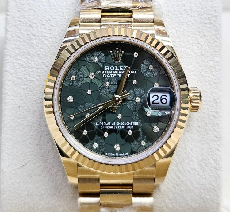 Rolex Datejust 31 Green Floating Diamond Dial