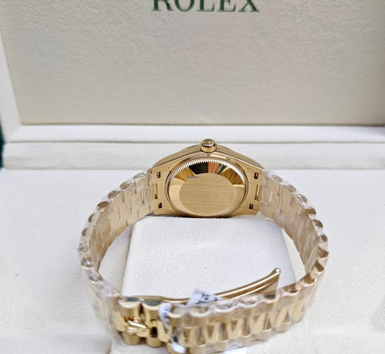 Rolex Datejust 31 Green Floating Diamond Dial
