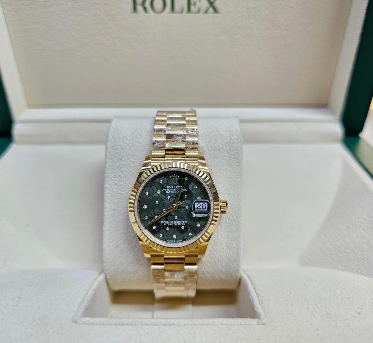 Rolex Datejust 31 Green Floating Diamond Dial