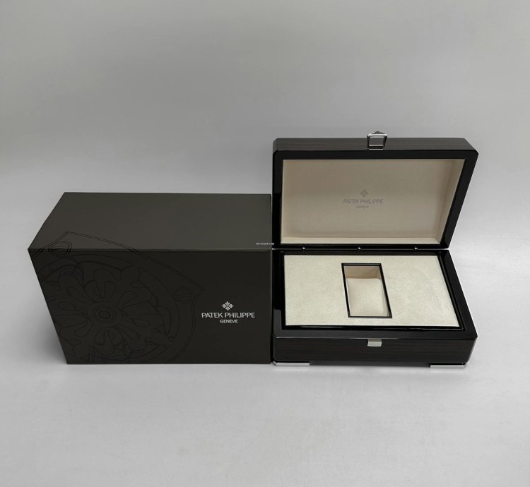 Patek Philippe Annual Calendar Complications Annual Calendar 5146 1j-001